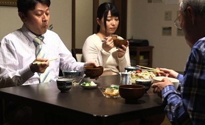 nsps-436-co-vo-tre-va-nguoi-bo-gia-ai-uehara