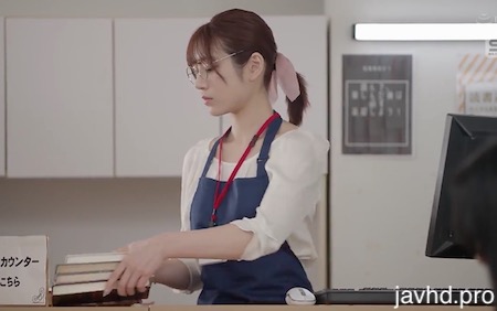 sone-763-ve-dep-trong-veo-cua-em-thu-thu-kawakita-saika